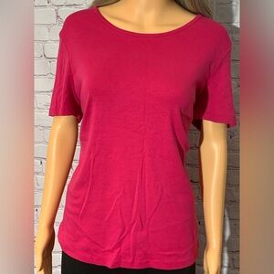 Women’s pink top